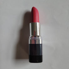 Load image into Gallery viewer, Barva - Natural Lipstick: shade : 329 Seduce, Made with cow ghee, kokum butter &amp; beeswax. Multi-purpose! use for blush, eyeshadow, contouring &amp;lipstick
