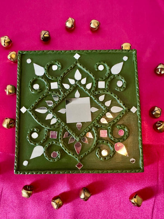 Festive Delights - Tea lights/ Wall Decor - Single Color